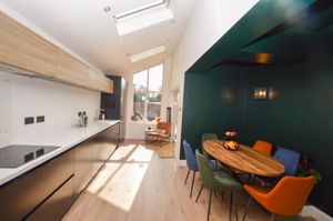 Kitchen/Diner- click for photo gallery